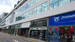 UB. One (D14), Factory #163735372